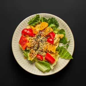 Салат с курицей карри